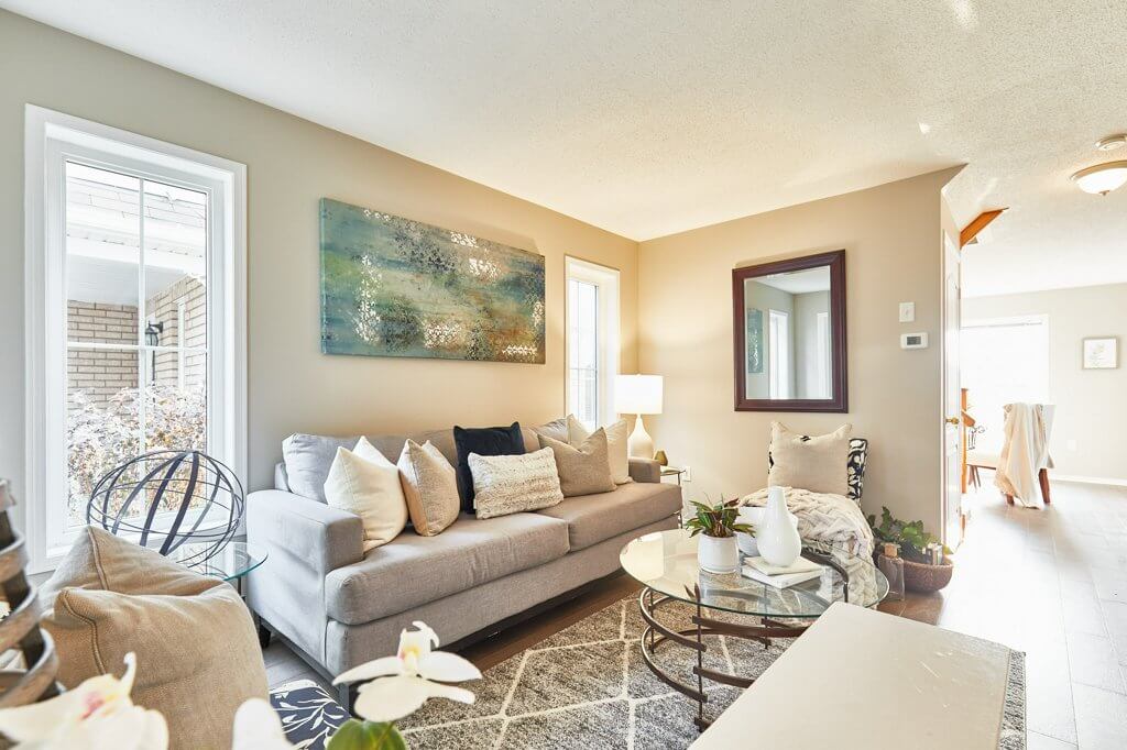 North Oshawa Home Professionally Staged By Matt Phillips Low Commission Real Estate Agent